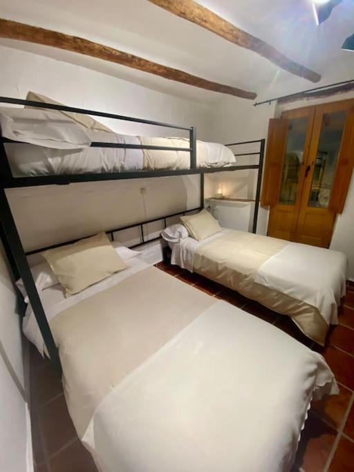 Apartamentos Ca Federo, Casa La Tia Elena Hinojosa del Duque Kültér fotó